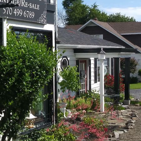 The Guest House At The Regina House Tea Room Moosic Екстер'єр фото